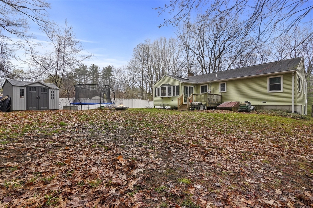 33 Frost Road Derry, NH 03038 - Photo 25 of 30 a front view of house with yard