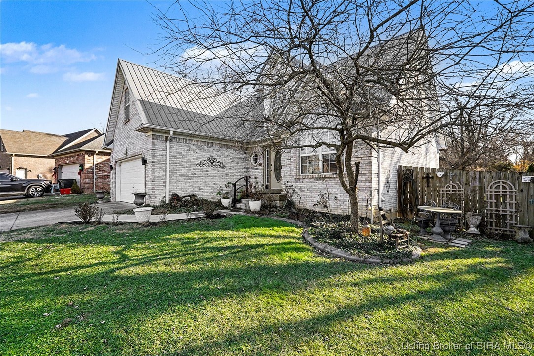 104 Blackiston Ridge Court Clarksville, IN 47129 - Photo 3 of 26