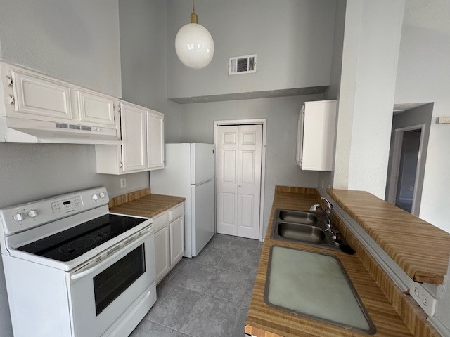 5413 Diane Court Spring, TX 77373 - Photo 5 of 10