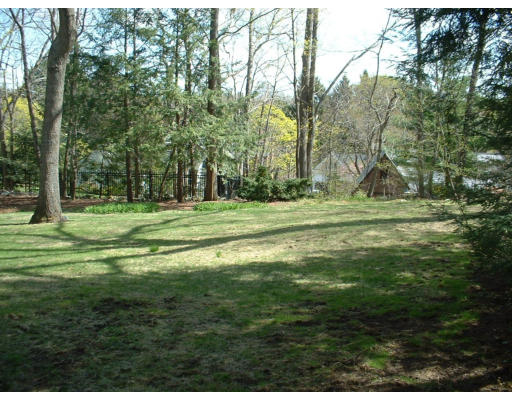 44 Gammons Road Newton, MA 02468 - Photo 7 of 7