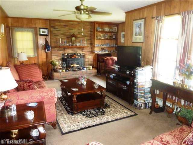 5779 Welborn Road Trinity, NC 27370 - Photo 2 of 11 Living Room.