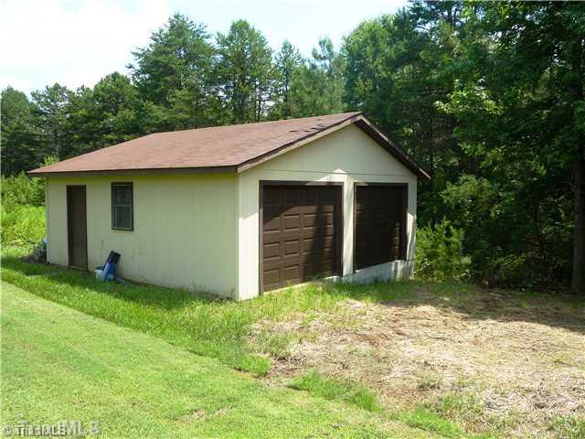 5779 Welborn Road Trinity, NC 27370 - Photo 10 of 11 Parking Lot/Garage.