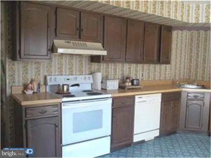 2012 Fort Bevon Road Harleysville, PA 19438 - Photo 11 of 23 Gallery Image 11
