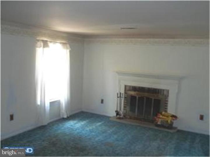 2012 Fort Bevon Road Harleysville, PA 19438 - Photo 5 of 23 Gallery Image 5