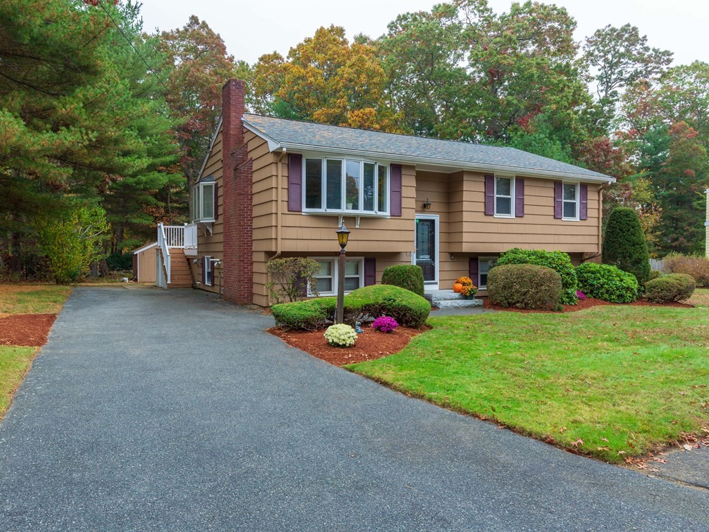 38 Raymond Road Stoughton, MA 02072 - Photo 1 of 33 Gallery Image 1