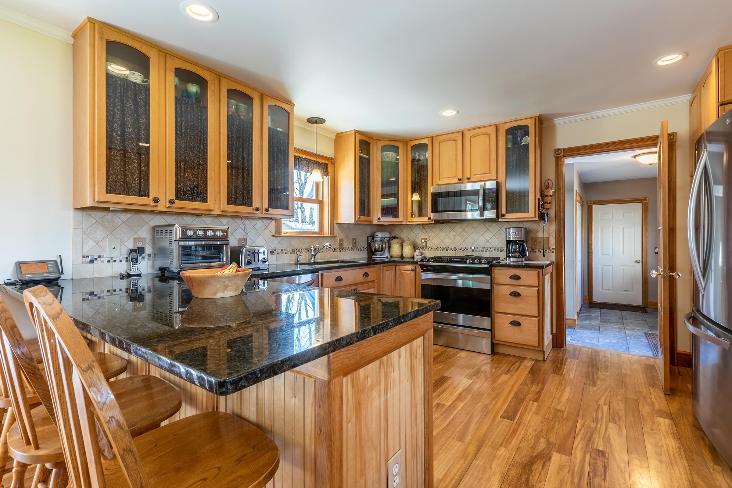 927 Packer Road Mount Holly, VT 05742 - Photo 8 of 40
