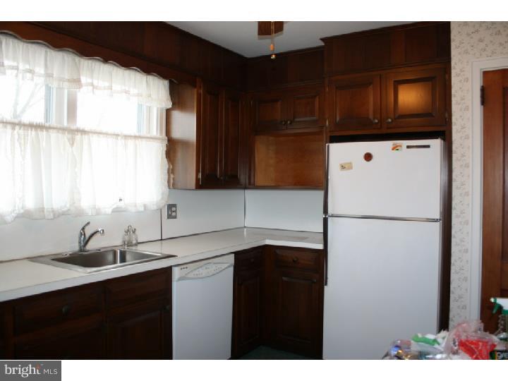 445 Ridge Road Spring City, PA 19475 - Photo 11 of 25 Kitchen