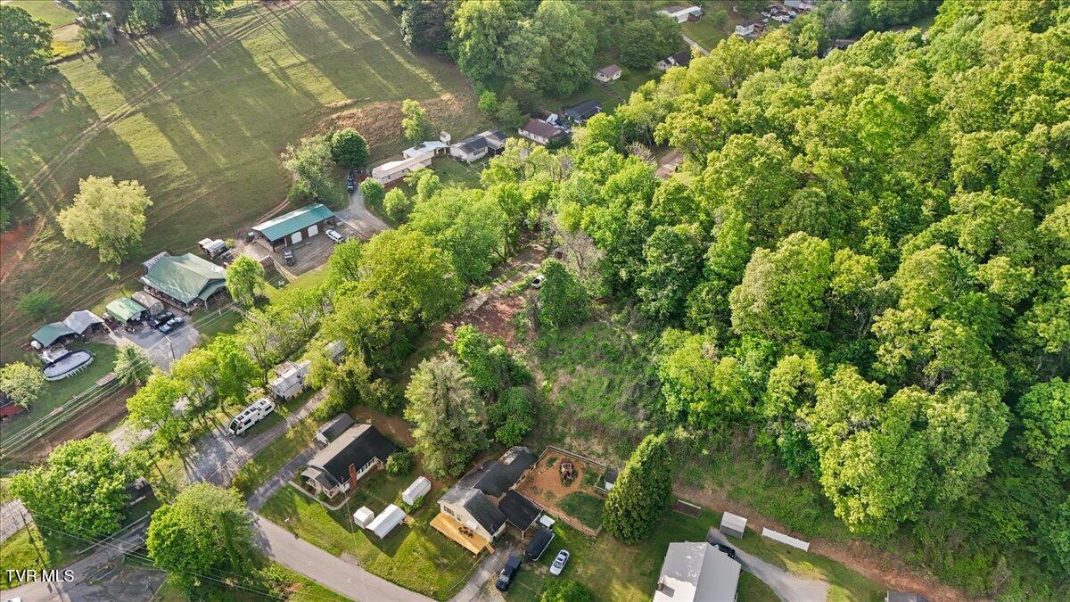 112 Grant Parlier Road Elizabethton, TN 37643 - Photo 21 of 22 21-DJI_20260429182845_0581_D