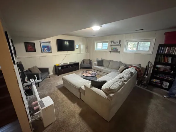 $424,900 | 4690 Stauffer Avenue Southeast, Grand Rapids, MI 49508