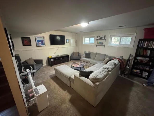 $429,900 | 4690 Stauffer Avenue Southeast, Grand Rapids, MI 49508