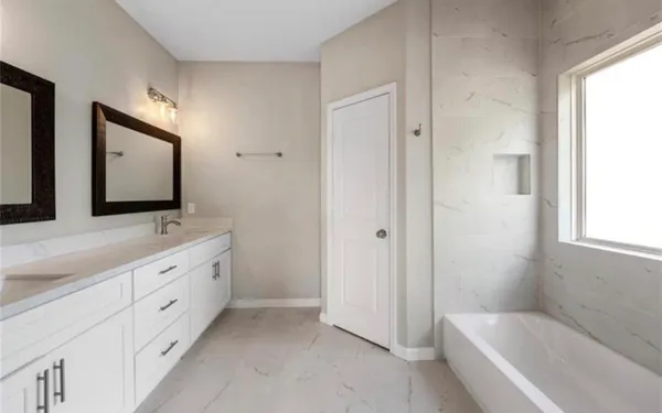 $2,200 | 4133 Clover Street, Unit A, Houston, TX 77051