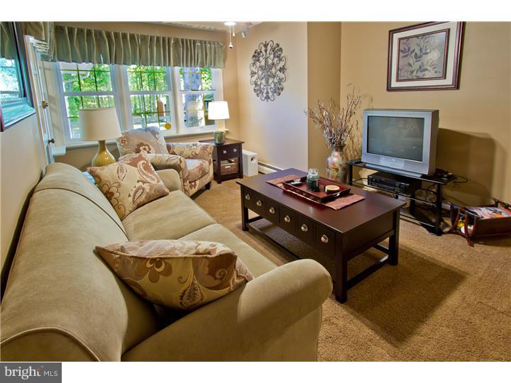 12 Carranza Road Southampton, NJ 08088 - Photo 2 of 25