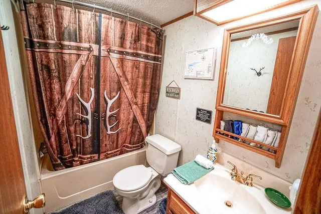 $224,900 | 3649 11th Drive, Wisconsin Dells, WI 53965