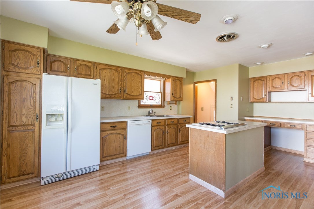 210 Colony Road Rossford, OH 43460 - Photo 20 of 34 Gallery Image 20
