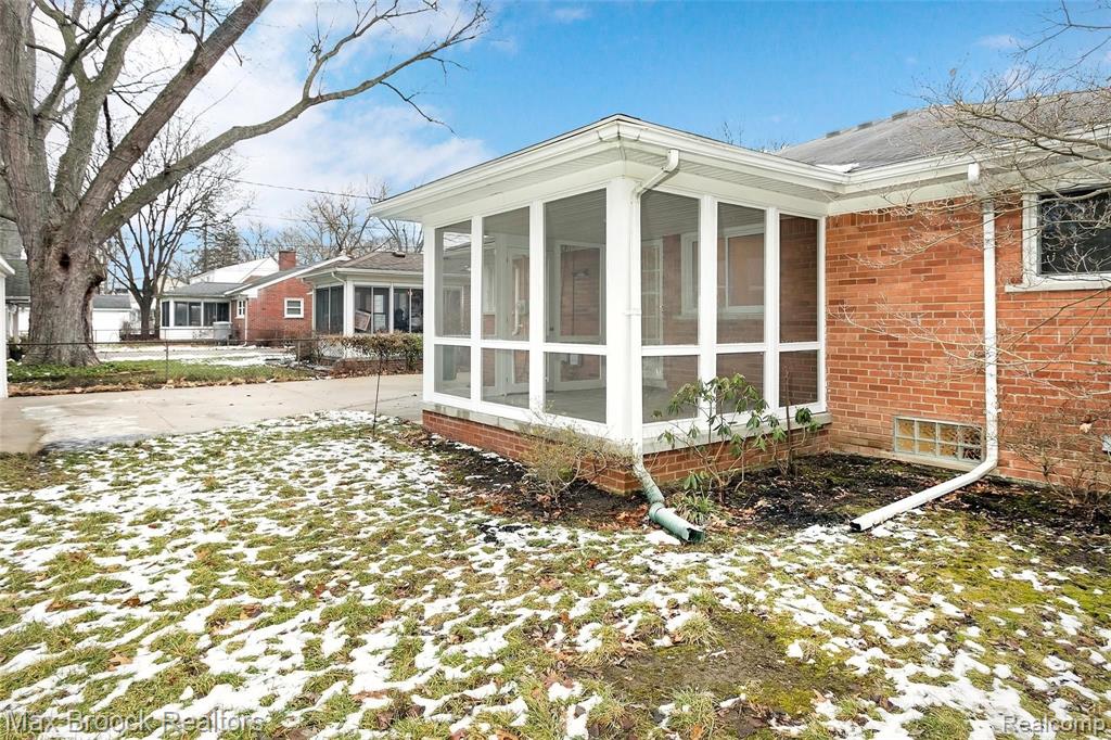 18346 Beverly Road Beverly Hills, MI 48025 - Photo 36 of 36