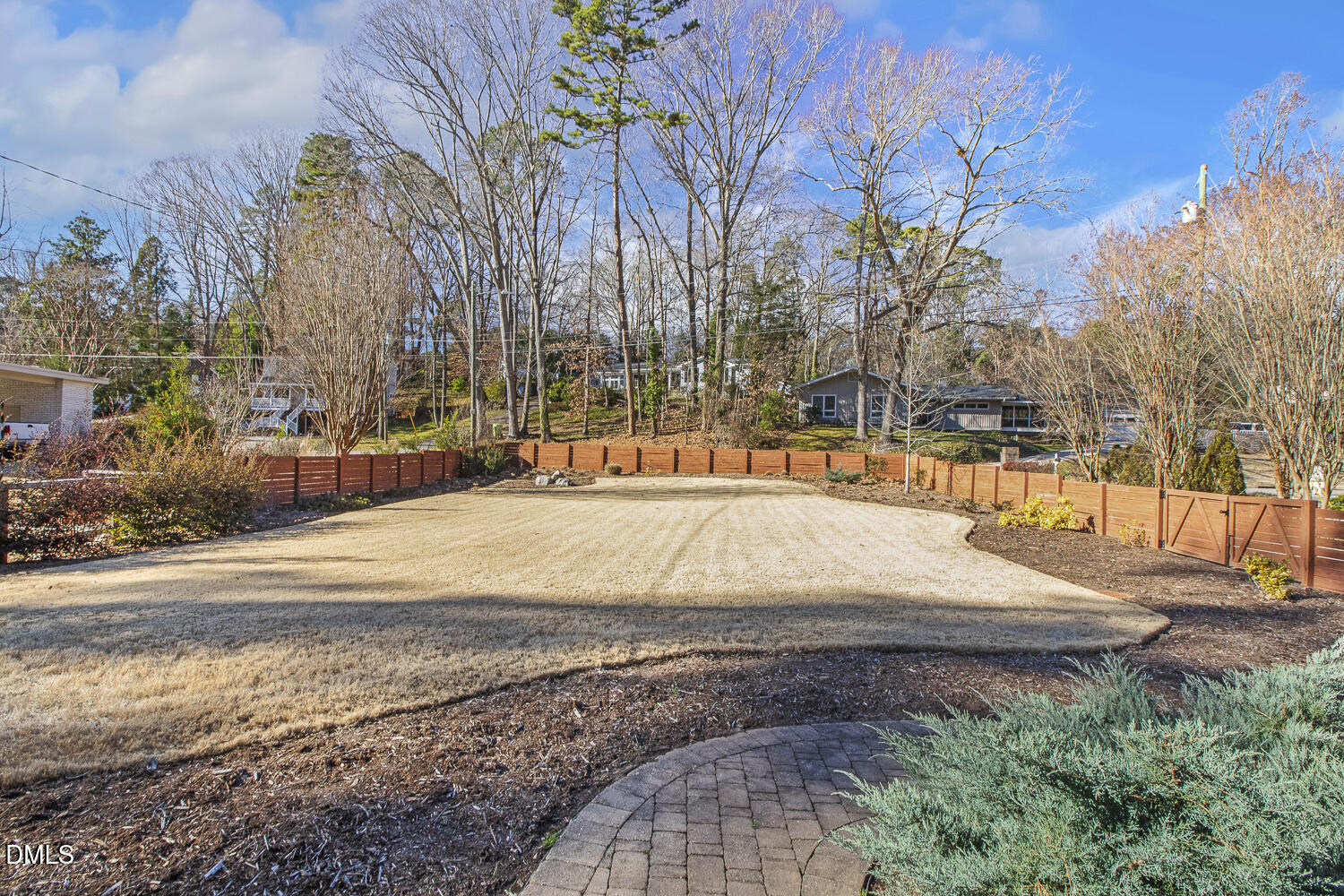 3704 Swann Street Raleigh, NC 27612 - Photo 2 of 16 062 (1)