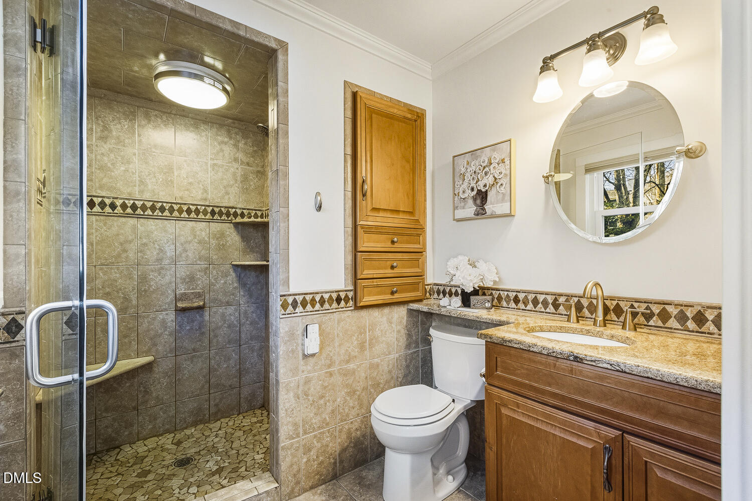 3704 Swann Street Raleigh, NC 27612 - Photo 8 of 16 040