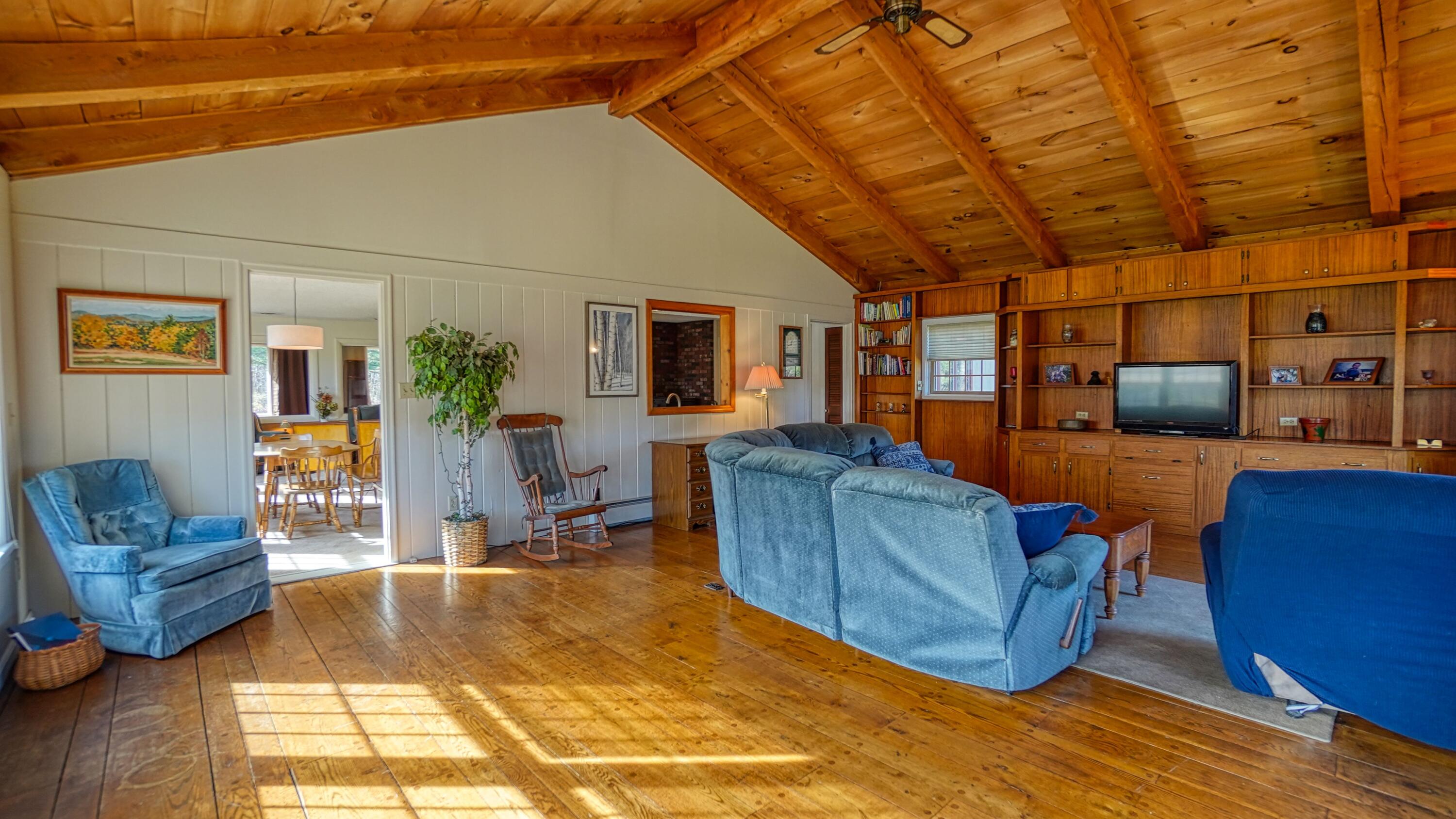 62 County Road Oakland, ME 04963 - Photo 12 of 27 Great room
