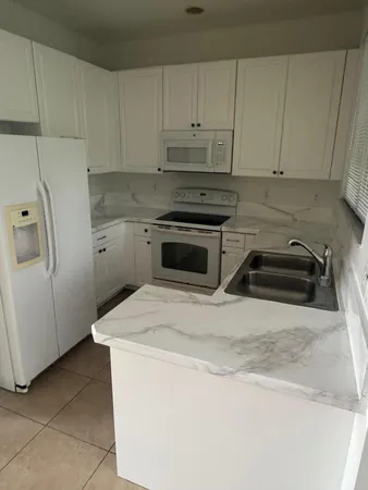 $2,600 | 4459 Cotswold Hills Drive, Lake Worth, FL 33461