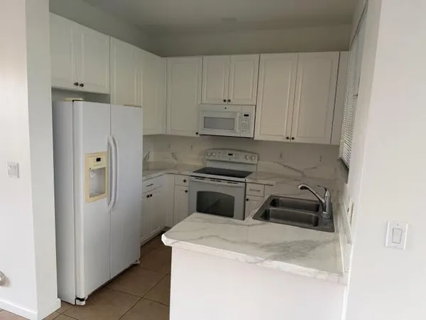 $2,600 | 4459 Cotswold Hills Drive, Lake Worth, FL 33461