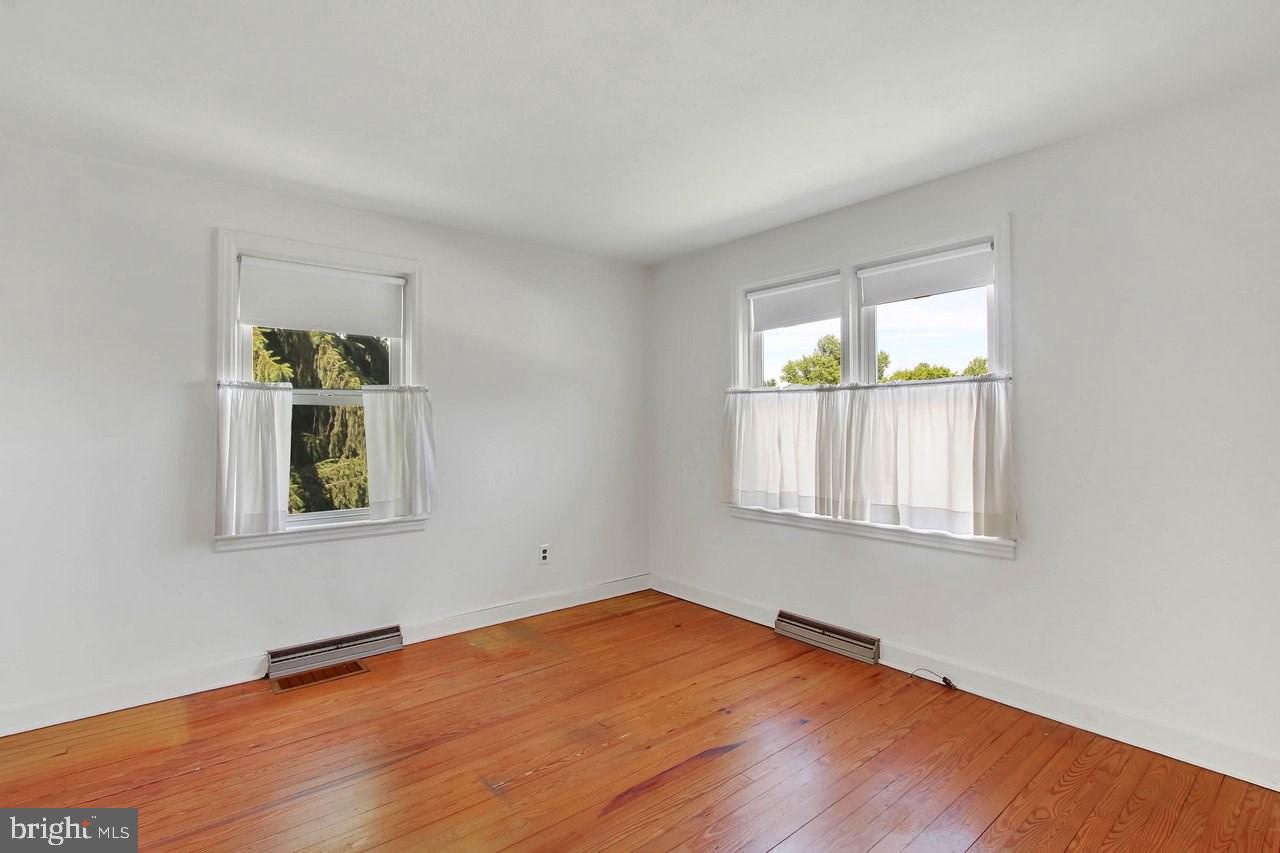 3021 East Prospect Road York, PA 17402 - Photo 13 of 25 Gallery Image 13