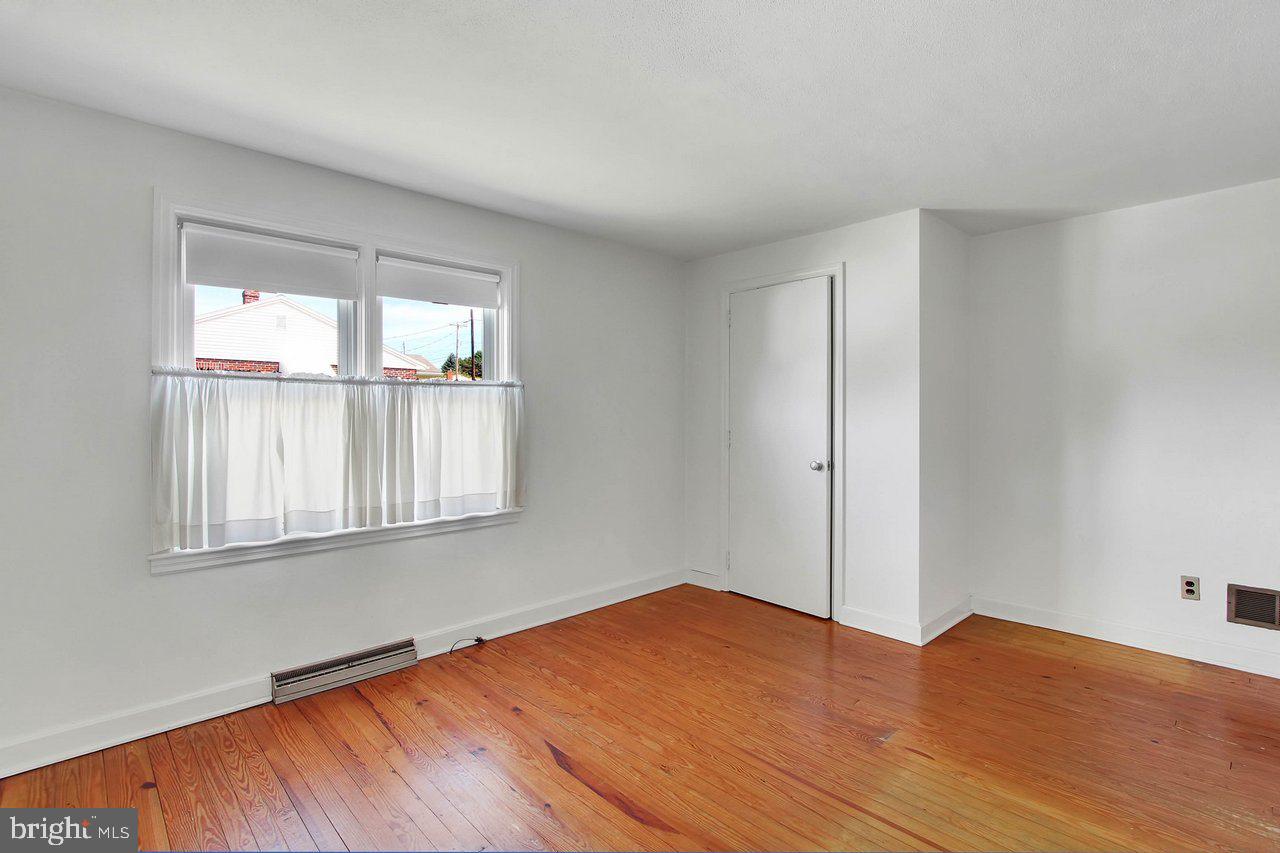 3021 East Prospect Road York, PA 17402 - Photo 14 of 25 Gallery Image 14