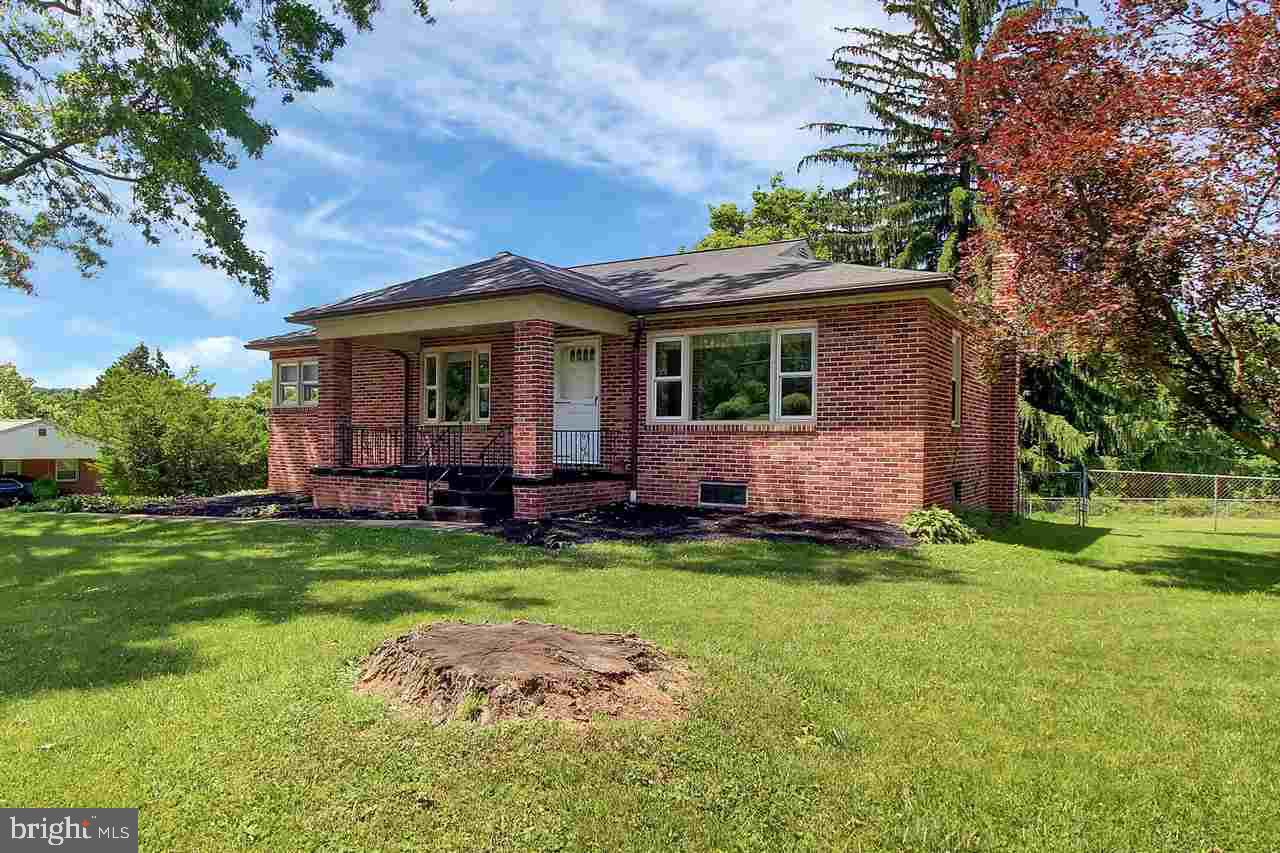 3021 East Prospect Road York, PA 17402 - Photo 2 of 25 Gallery Image 2