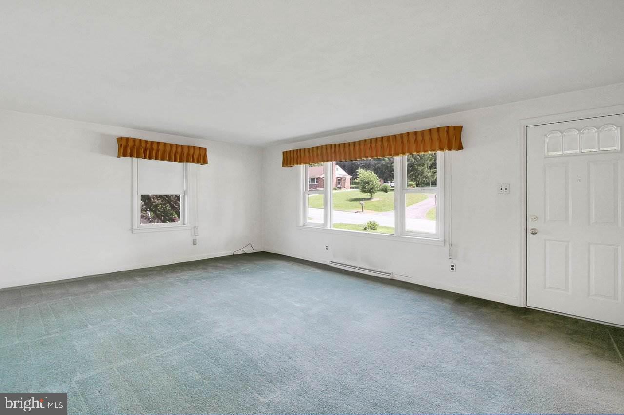 3021 East Prospect Road York, PA 17402 - Photo 4 of 25 Gallery Image 4