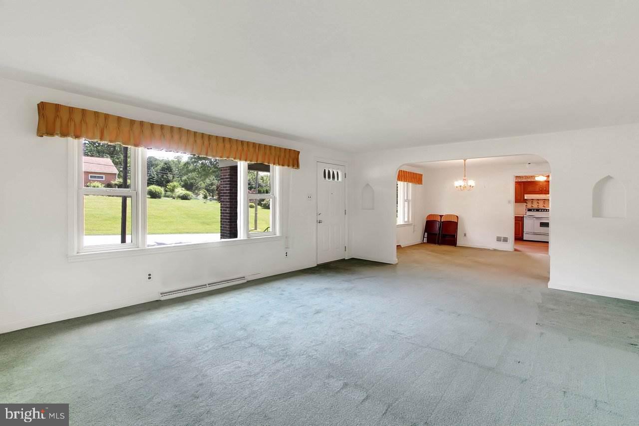 3021 East Prospect Road York, PA 17402 - Photo 5 of 25 Gallery Image 5