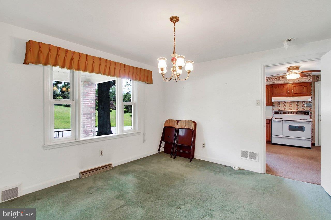 3021 East Prospect Road York, PA 17402 - Photo 6 of 25 Gallery Image 6
