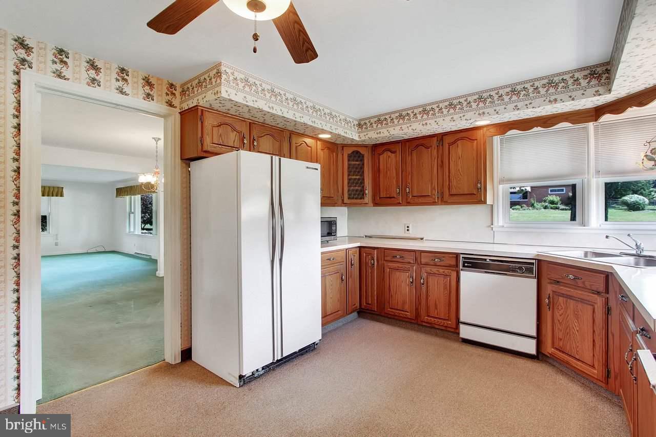 3021 East Prospect Road York, PA 17402 - Photo 9 of 25 Gallery Image 9