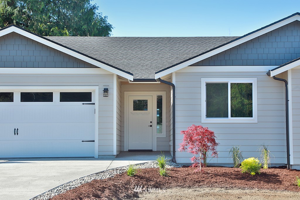 1874 Watkins Road Freeland, WA 98249 - Photo 2 of 20