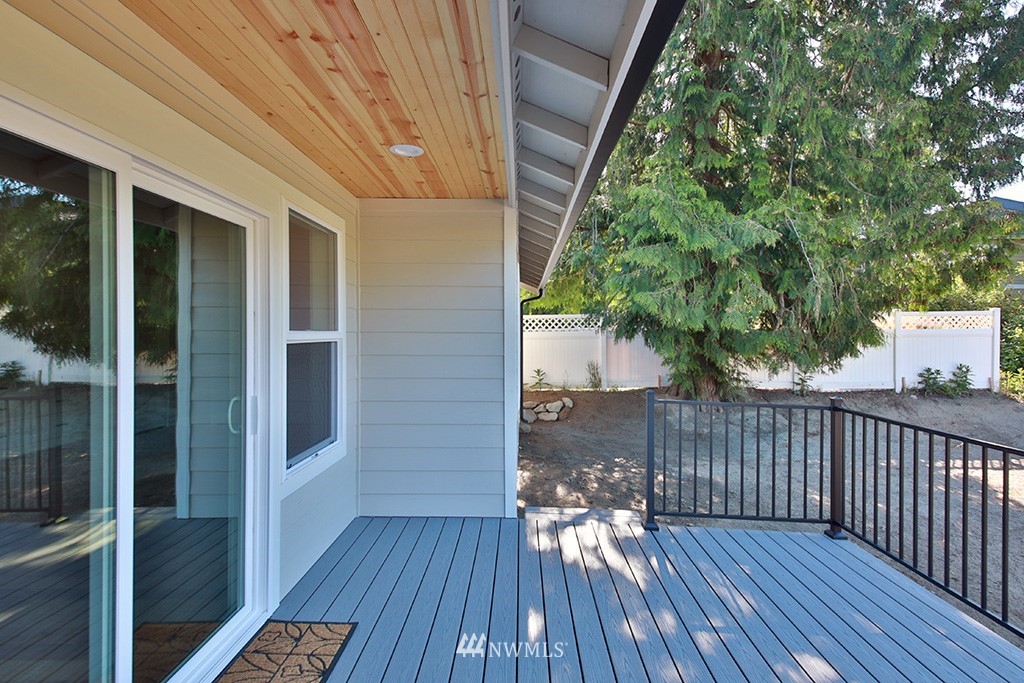 1874 Watkins Road Freeland, WA 98249 - Photo 4 of 20