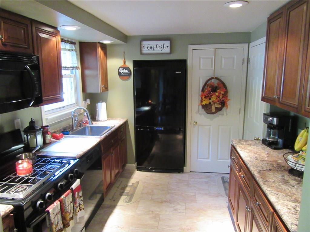 639 Highview Road Pittsburgh, PA 15234 - Photo 9 of 25