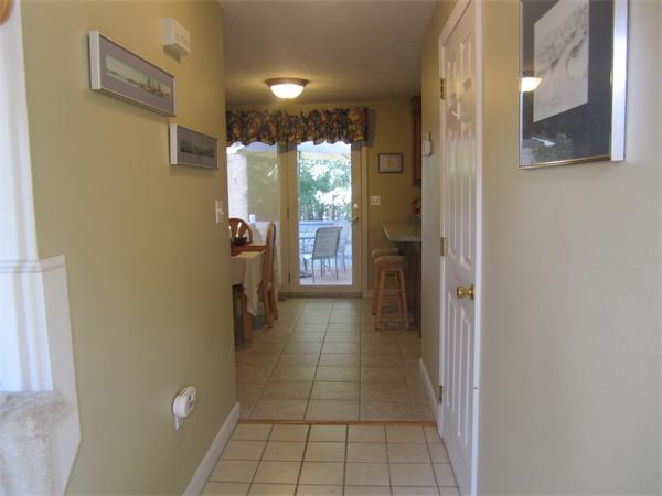 43 Stonegate Road Chelmsford, MA 01824 - Photo 3 of 24