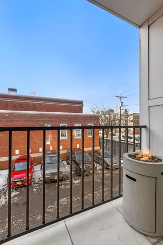 $2,750 | 2716 Palisade Avenue, Unit 101, Weehawken, NJ 07086