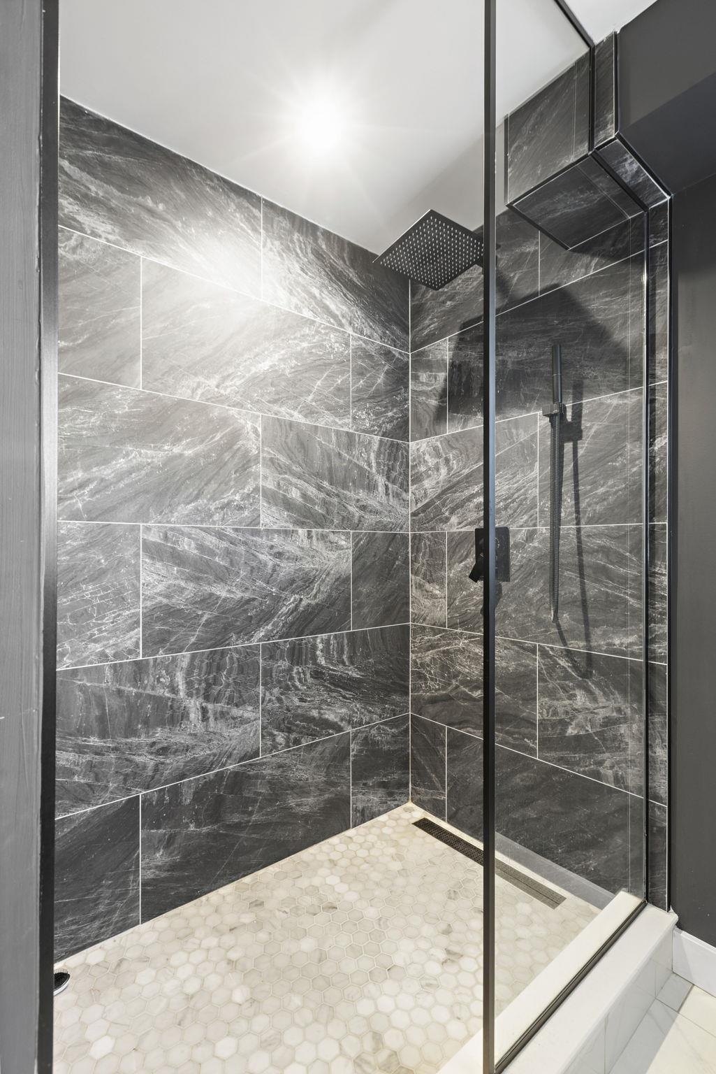 2716 Palisade Avenue, Unit 101 Weehawken, NJ 07086 - Photo 13 of 20