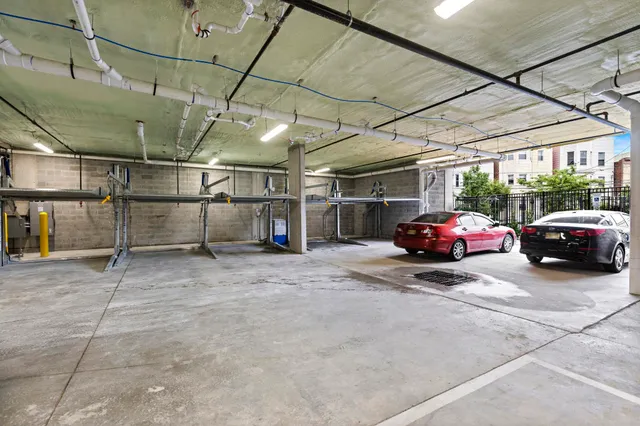 $2,750 | 2716 Palisade Avenue, Unit 101, Weehawken, NJ 07086