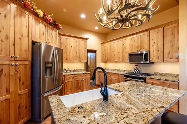$975,000 | 2 Wishbone Way, Sheridan, WY 82801