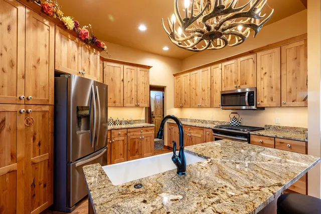 $975,000 | 2 Wishbone Way, Sheridan, WY 82801