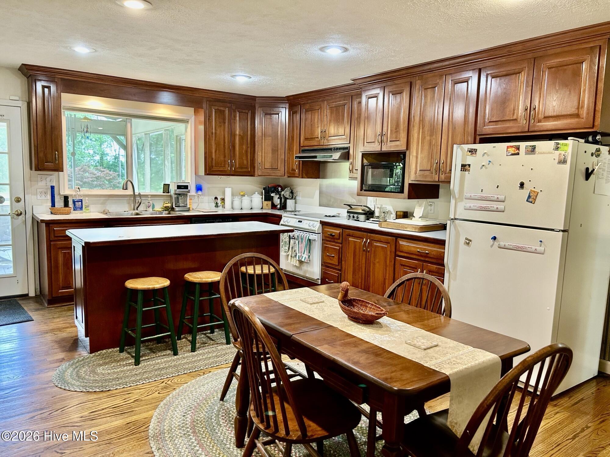 397 Johns Road Maxton, NC 28364 - Photo 5 of 32 Kitchen