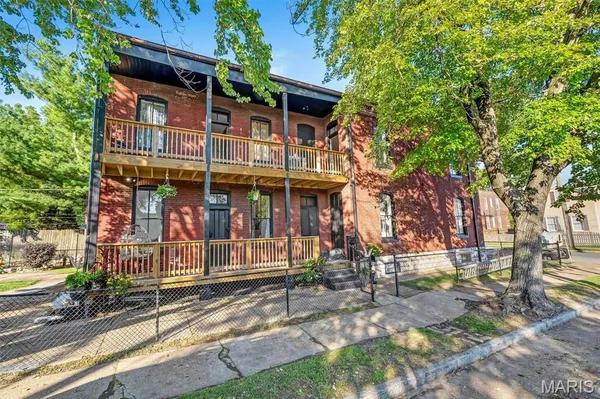 $350,000 | 7227 Pennsylvania Avenue, St. Louis, MO 63111