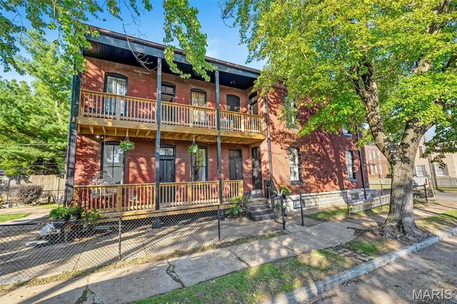 $385,000 | 7227 Pennsylvania Avenue, St. Louis, MO 63111