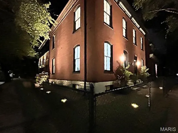 $350,000 | 7227 Pennsylvania Avenue, St. Louis, MO 63111