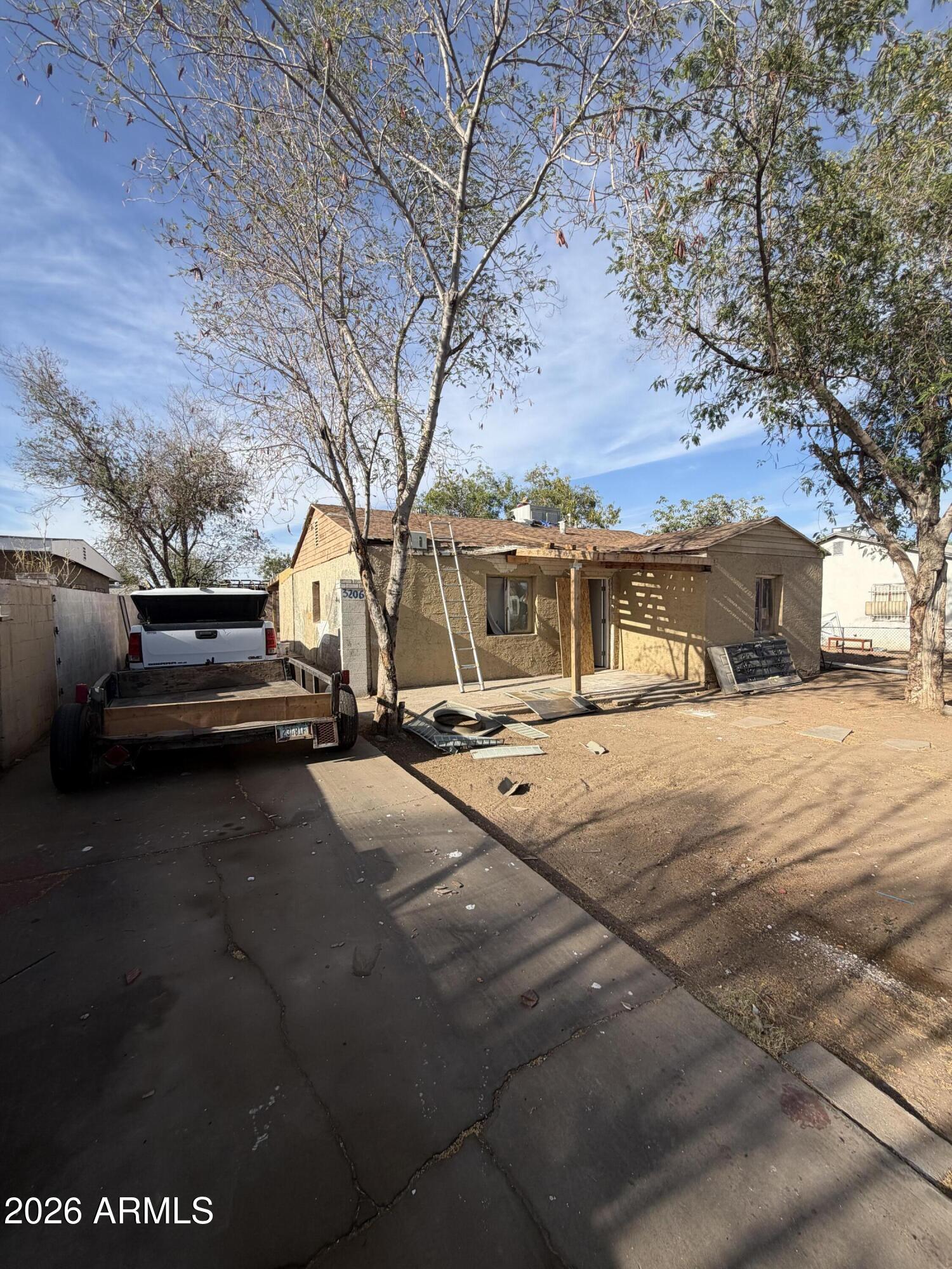3206 West Pierce Street Phoenix, AZ 85009 - Photo 2 of 25 IMG_0232