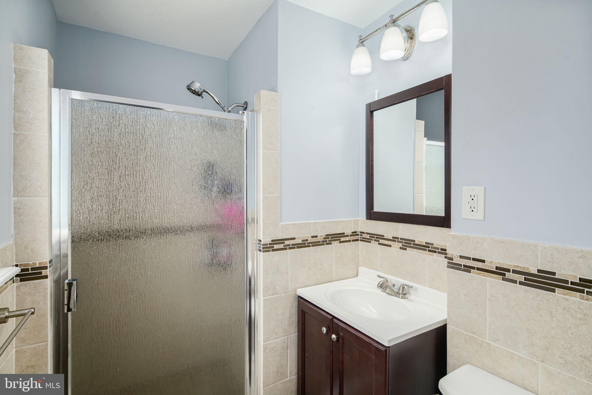 10718 Philcrest Road Philadelphia, PA 19154 - Photo 14 of 24 Gallery Image 14