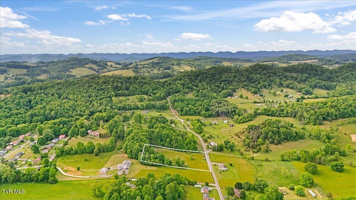 23208 Clayman Valley Road, Unit 2 Bristol, VA 24202 - Photo 19 of 20 19-DJI_20260514182227_0465_D.JPG