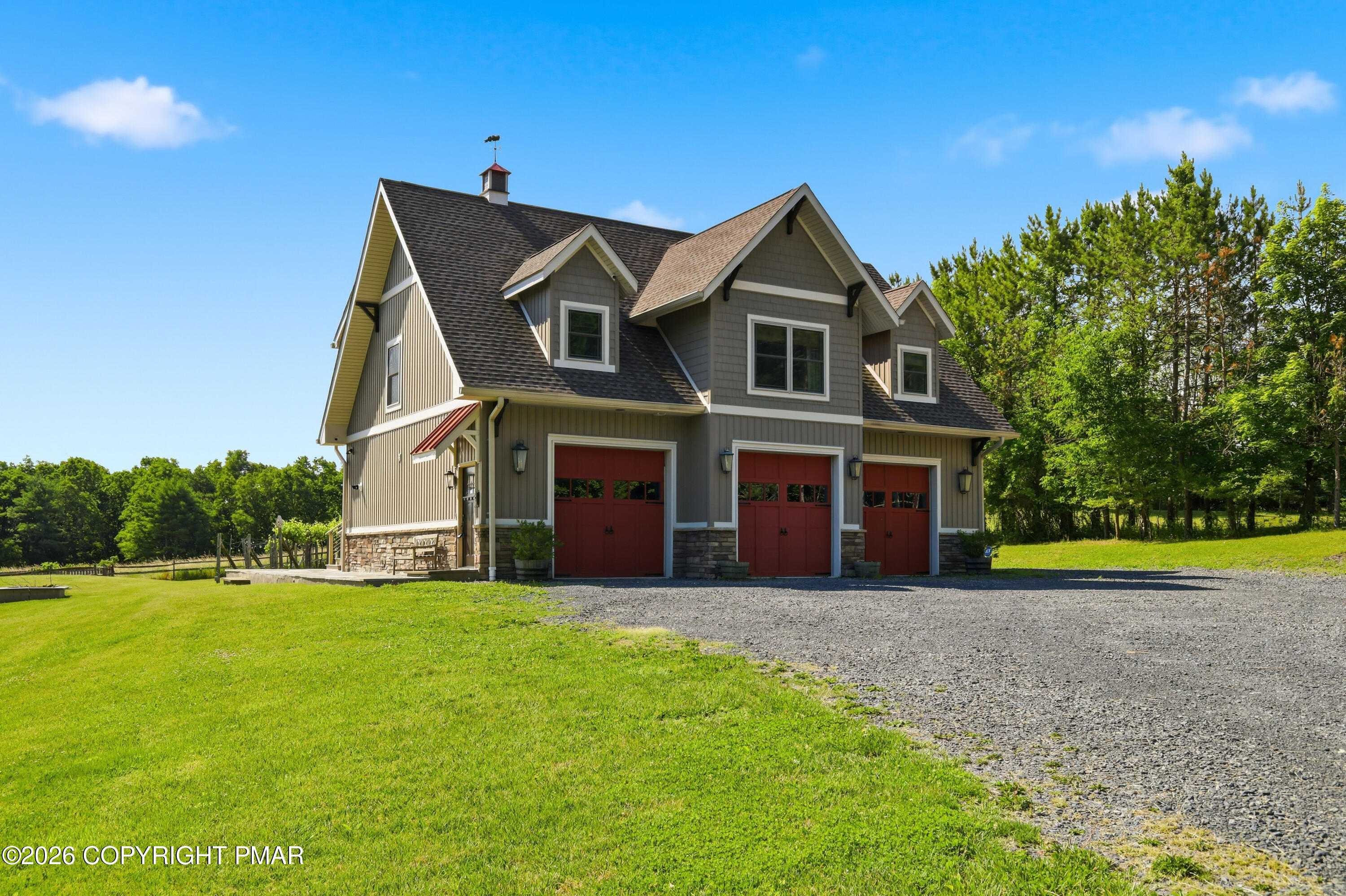 2432 Rimrock Drive Stroudsburg, PA 18360 - Photo 7 of 102 07-Photo-6