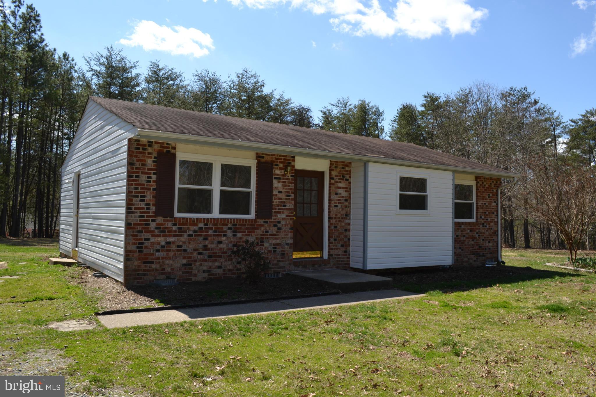 13034 Thunder Road King George, VA 22485 - Photo 3 of 21 Exterior (Front)