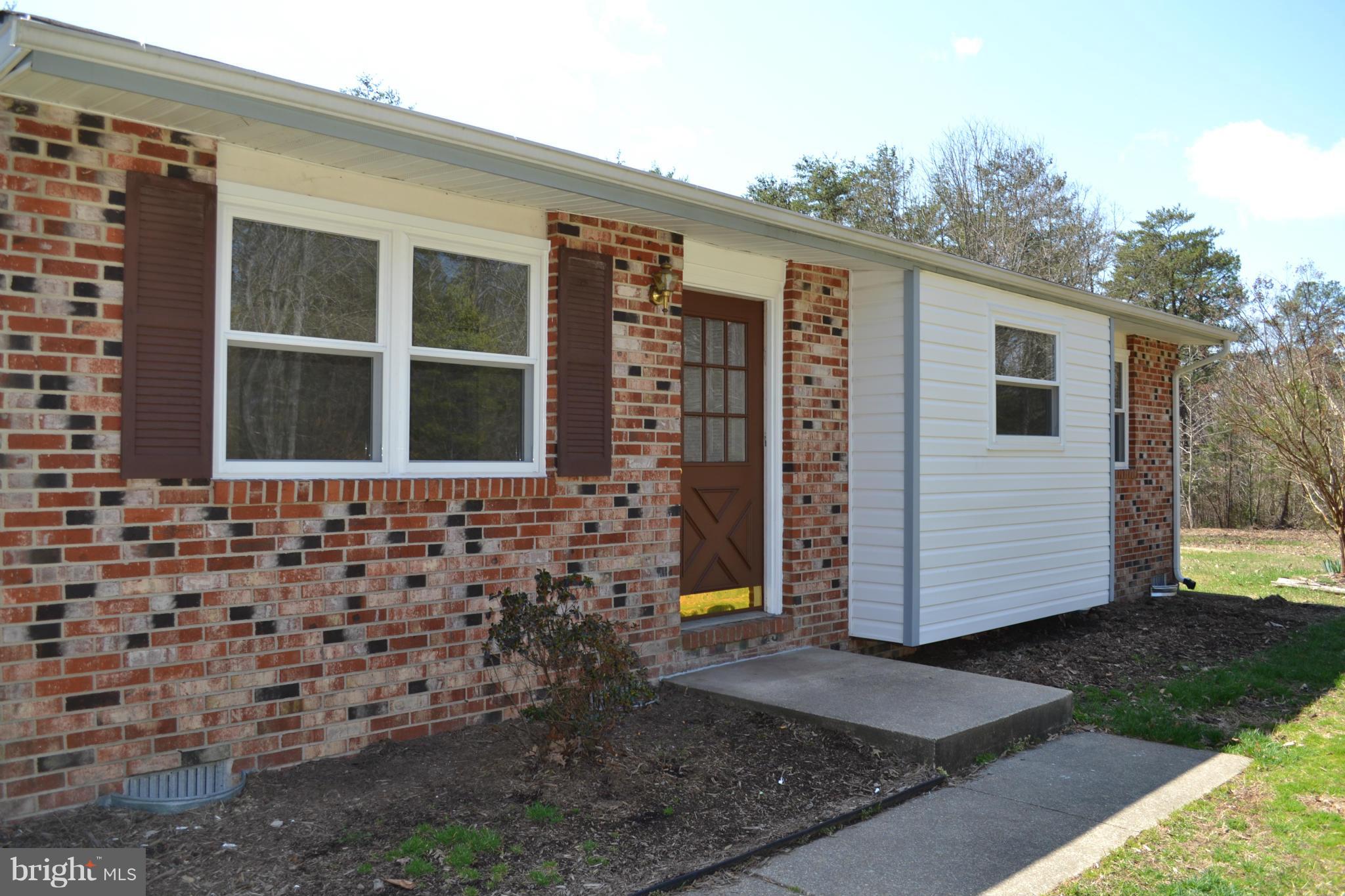 13034 Thunder Road King George, VA 22485 - Photo 10 of 21 Exterior (Front)